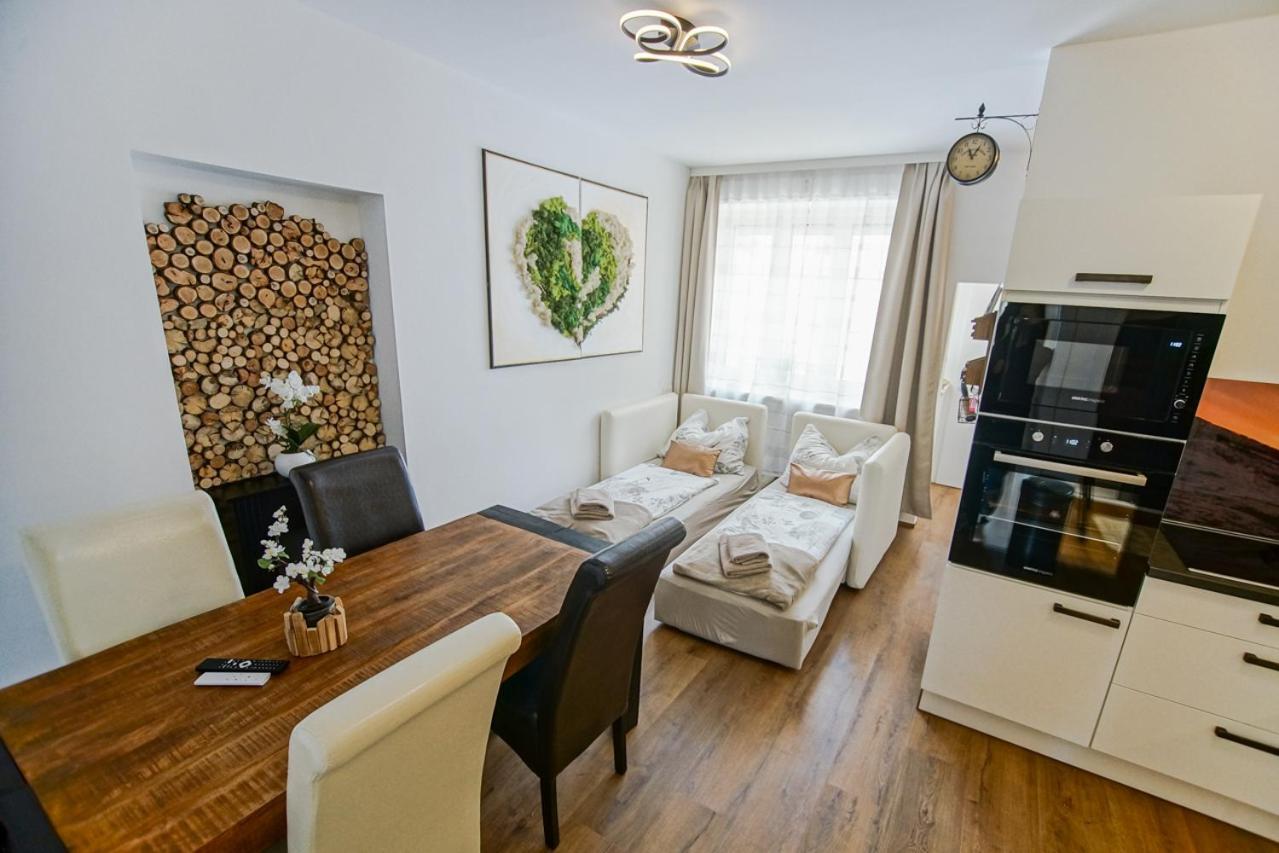 Auszeit Steiraland 8 Mit Ueberdachten Balkon Und Parkplatz Leoben  Kültér fotó